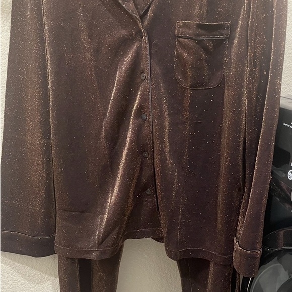 NWT Victoria secret shimmery pj set - Picture 5 of 7
